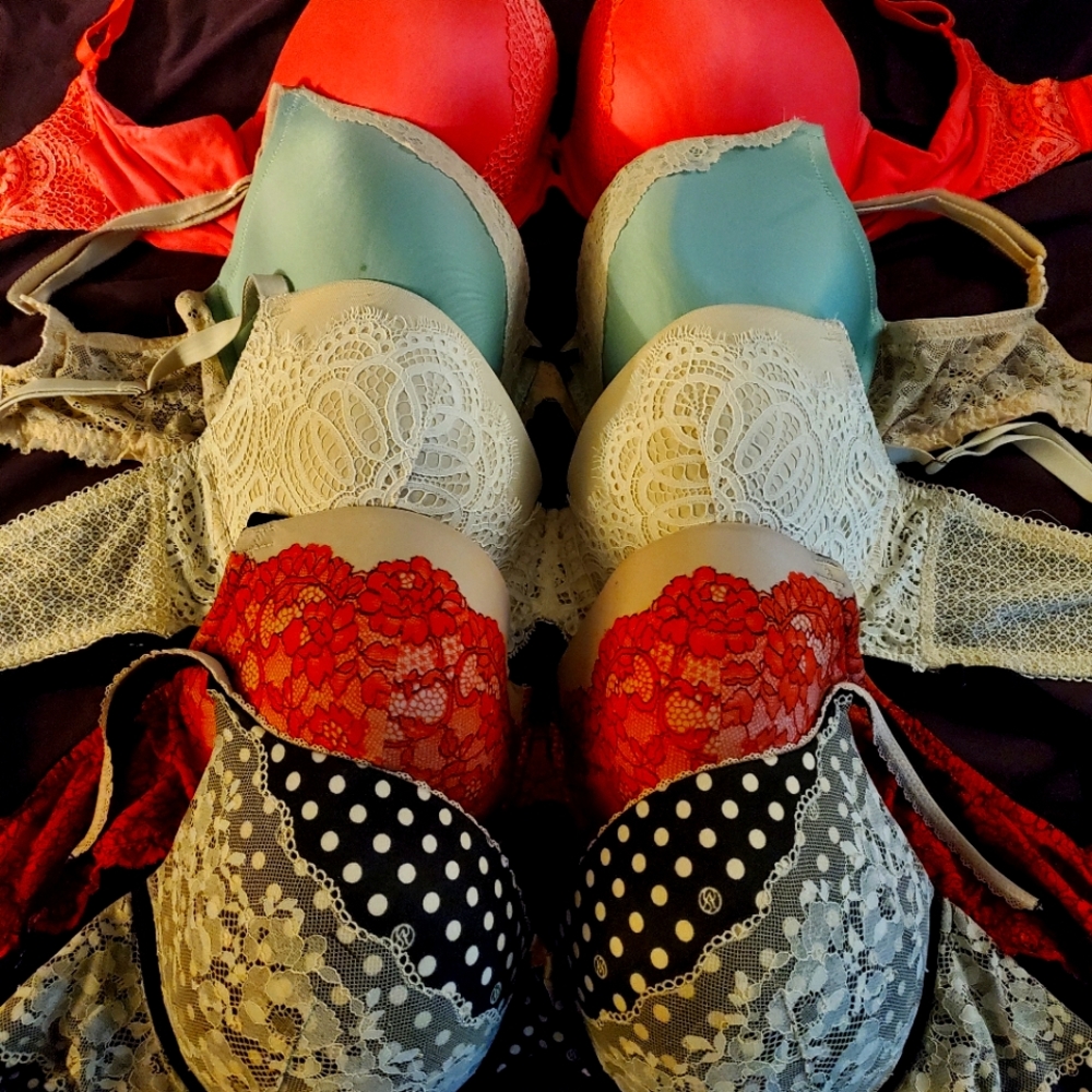 36DDD Victoria Secret Bras